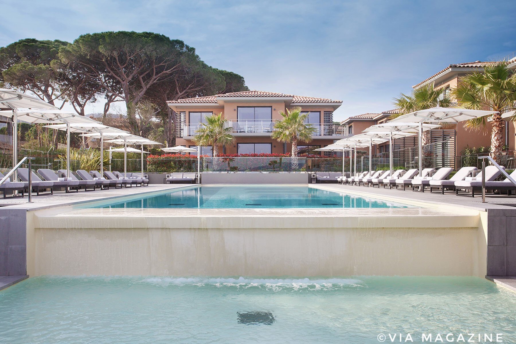 Pool view WOOD Villa Kube Hotel Saint-Tropez - French Riviera